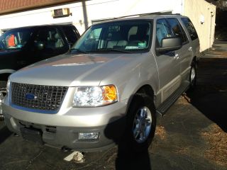 2004 Ford Expedition With photo