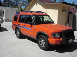 2004 Orange Land Rover Discovery G4 Lmited Edition photo