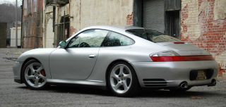 2002 Porsche 996 C4s photo