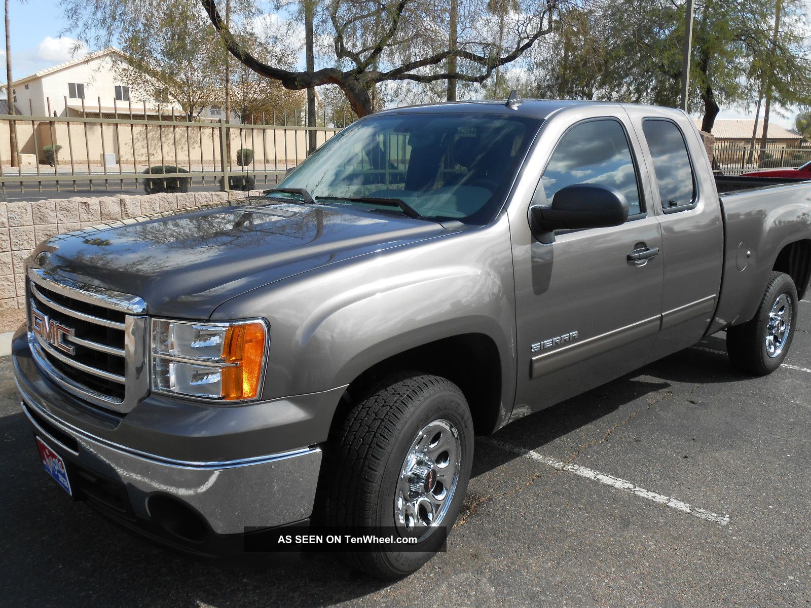 2013 Gmc Sierra 1500 2wd Ext Cab Sl - Vortec 4.  8l V8 Sfi Engine Sierra 1500 photo