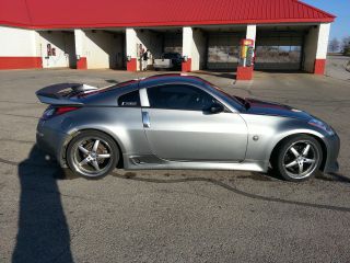 2004 Nissan 350z Touring Coupe 2 - Door 3.  5l photo