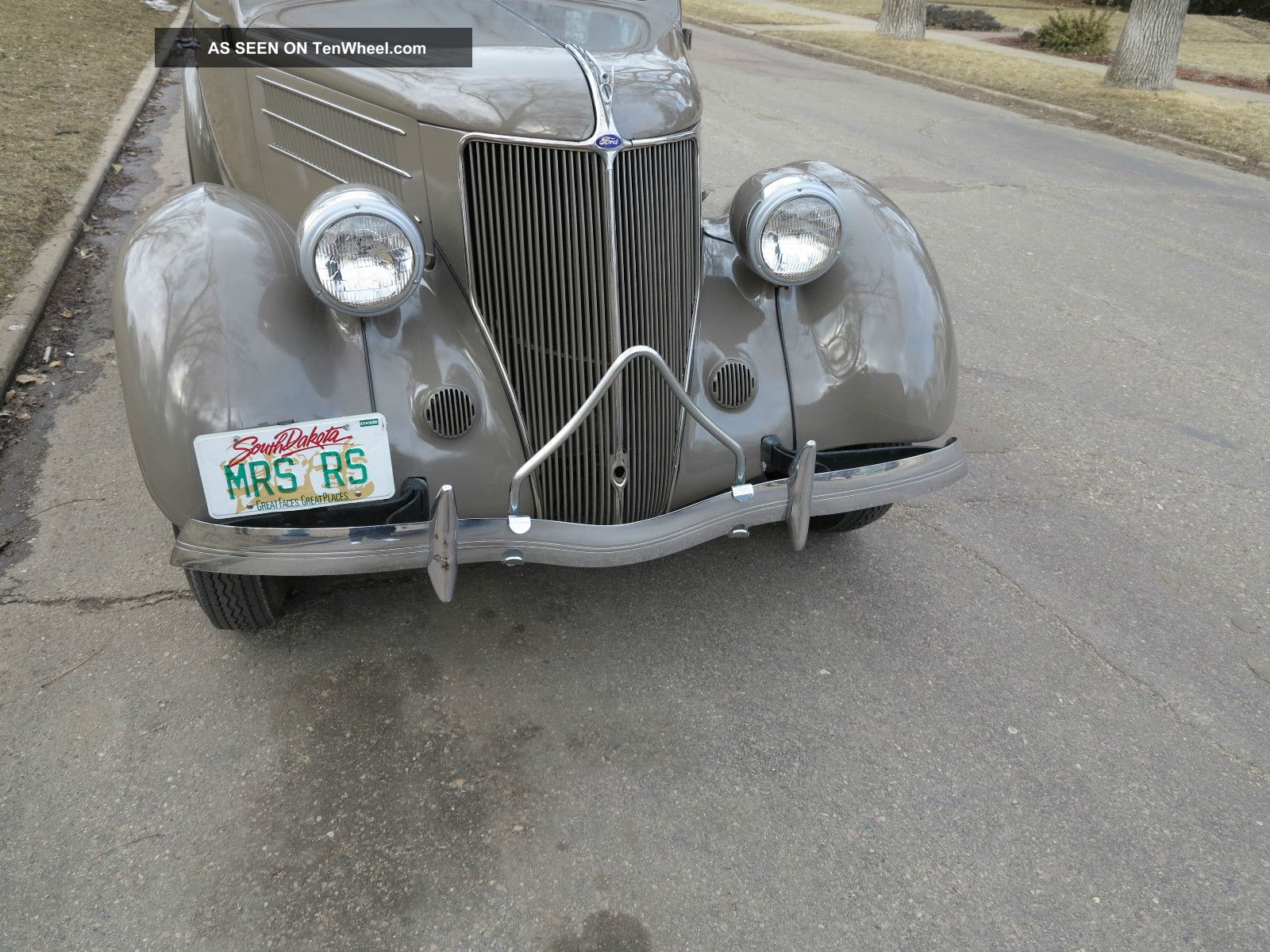 1936 Ford Slant Back V8