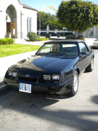 1986 Ford Mustang Gt Convertible Black Great Deal photo