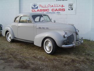 1940 Pontiac Business Coupe photo