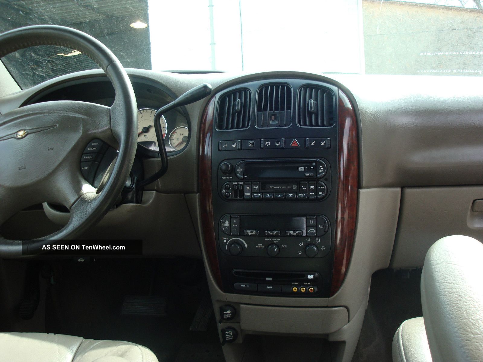 2003 Chrysler Town &country Limited 2003 Chrysler Town &country Limited