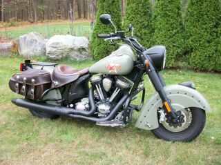 2010 Indian Chief Bomber 