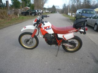 1989 Yamaha Xt 600 Red And White photo