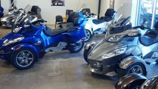 2012 Spyder Rts Se5 Semi Auto Can - Am Can Am Rt,  Mag,  Blue photo