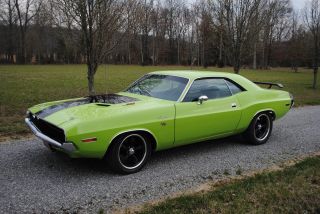 1970 Dodge Challenger R / T 440 Six Pack 4 Speed Recreation photo