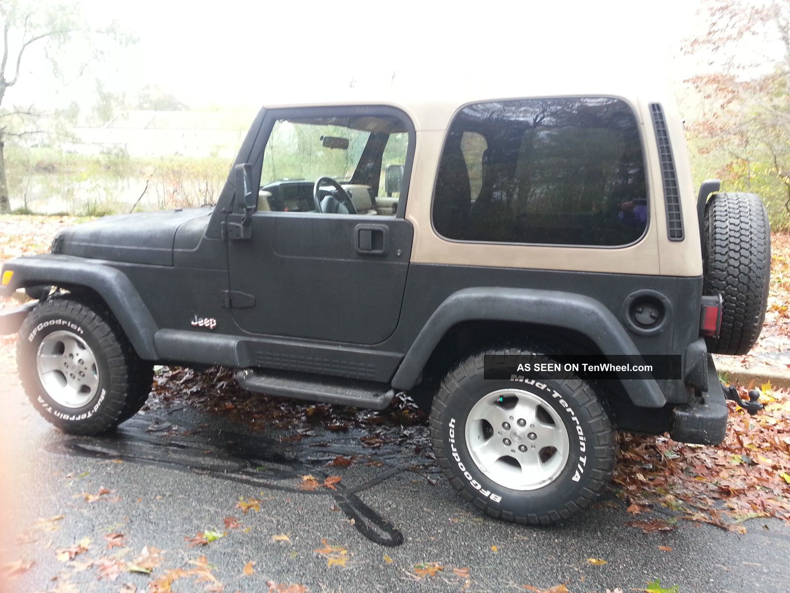 2000 Jeep Wrangler Sahara Sport Utility 2 - Door 4.  0l Wrangler photo