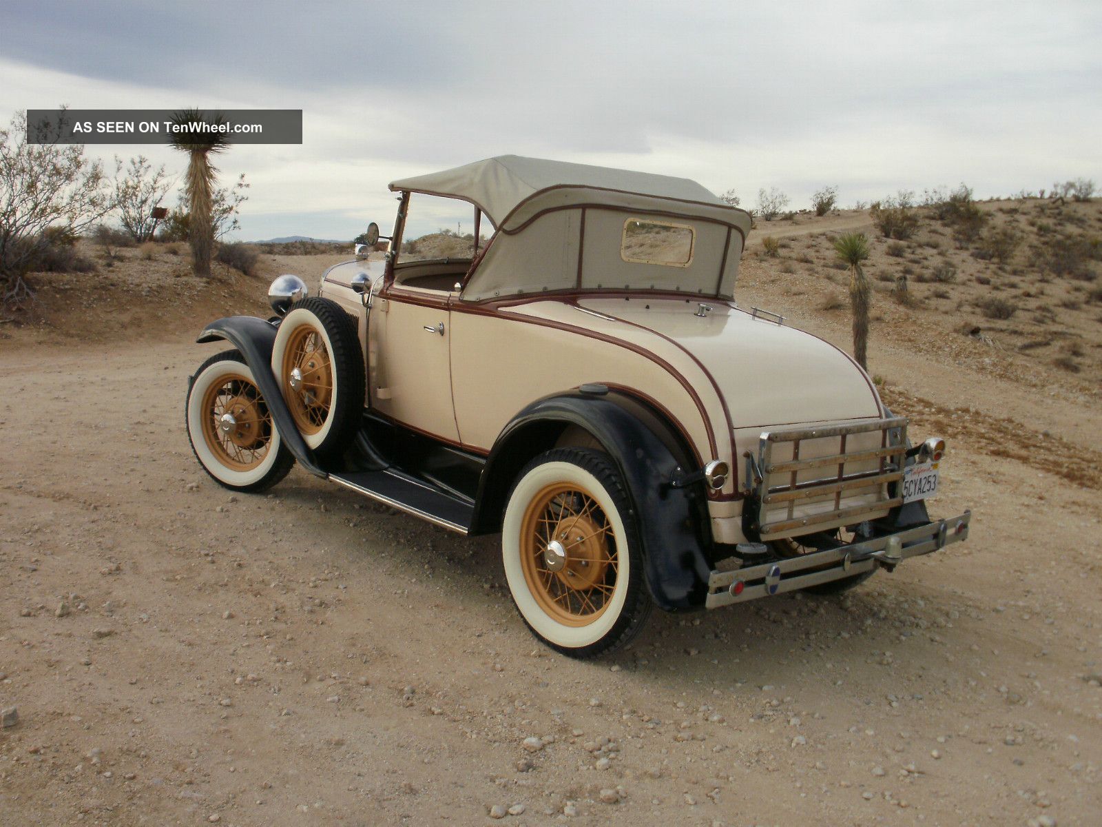 1930 Ford roadster deluxe #2