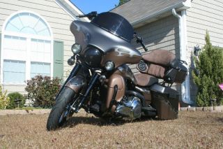 2007 Harley - Davidson Ultra - Classic Custom Bagger photo