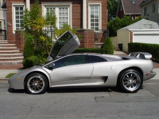 2001 Titanium Silver Lamborghini Diablo 6.  0 Chevy Engine photo