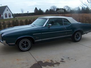 1971 Oldsmobile Cutlass Supreme Convertible photo