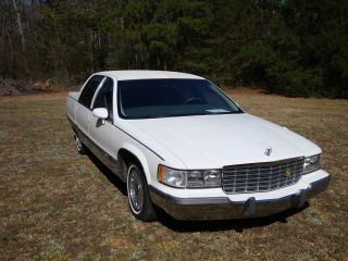 1993 Cadillac Fleetwood Brougham Well Kept; 2 Owner Car photo