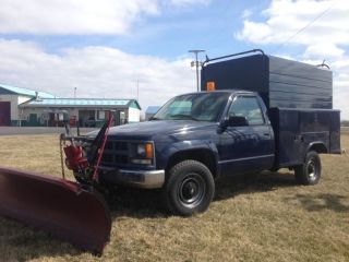 1996 Chevrolet K 2500 4x4 With Utility Bed And 9 ' Western Plow photo