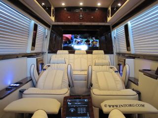 2013 Executive Limousine With Maybach 57 Styling Mercedes - Benz Sprinter Limo 62 photo