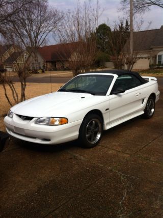 1997 Ford Mustang Gt Convertible 2 - Door 4.  6l photo