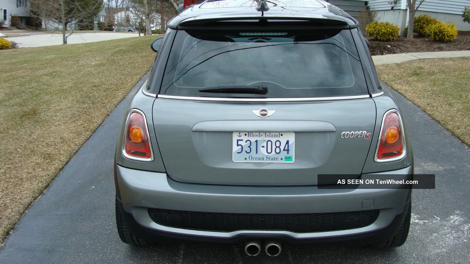 2009 Mini Cooper S Hatchback 2 - Door 1. 6l
