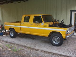 1971 Ford F250 Crewcab Shortbed Truck 300 Rug 3 Speed Overdrive F100 F150 F350 photo