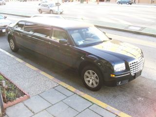 2007 Black 6 Passenger Chrysler 300 Limousine 645 photo