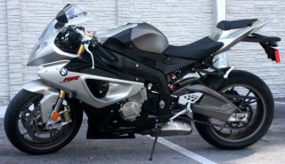 - - 2010 Bmw S1000rr - - Stock,  Fully Loaded,  Scratch -,  Black / Silver,  999cc ' S photo
