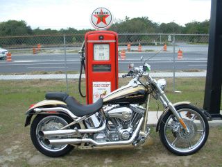 2003 Fxstdse,  Harley Davidson Screamin ' Eagle Softail Duece photo