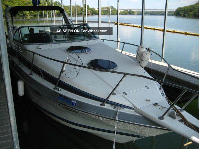 1990 Four Winns Cuddies photo