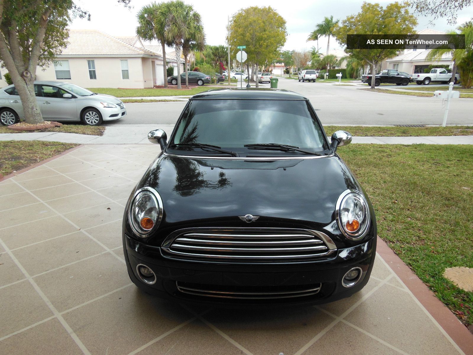 2009 Mini Cooper Base With Premium And Sports Package