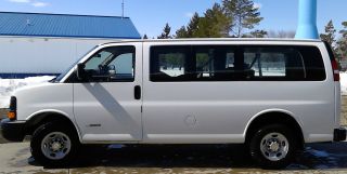 2005 Chevrolet Express 3500 8 Pass.  Van With Tow Package 119,  481 Mls 6.  0 L Gas photo