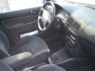 2001 Volkswagen Golf Gls Hatchback 4 - Door 2.  0l - photo