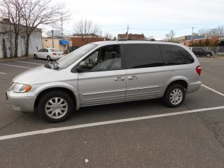 2003 Chrysler Town & Country 97k Fully Loaded & photo