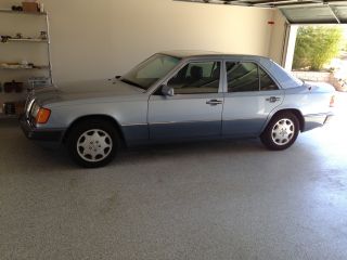 Mercedes - Benz 1992,  400e,  Never Modified In Any Way,  Incredible Condition photo