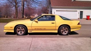 1987 Iroc Z28 Tpi 305. .  Gold Trim Package.  2nd Owner photo