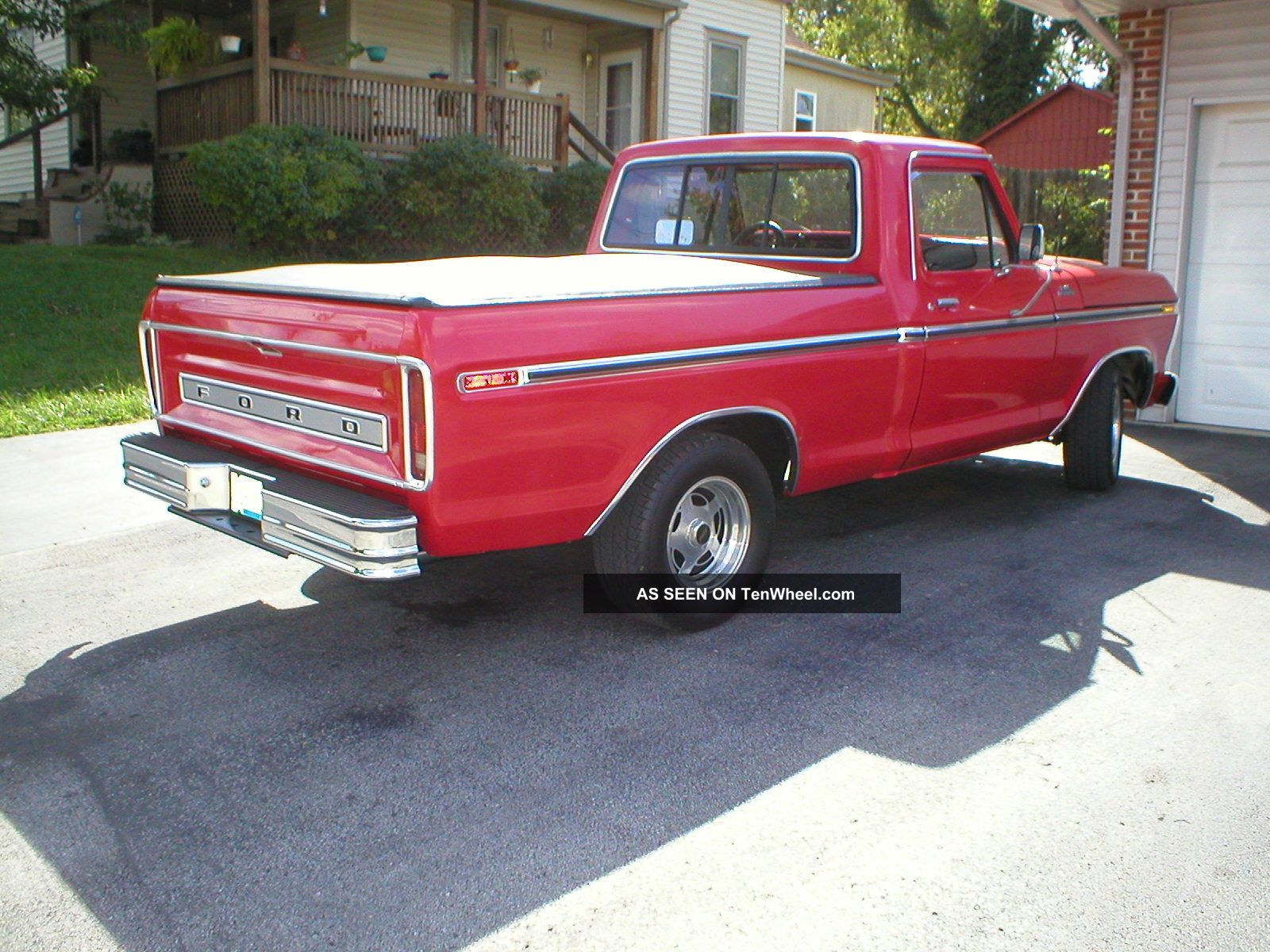 1977 Ford pickup truck bed