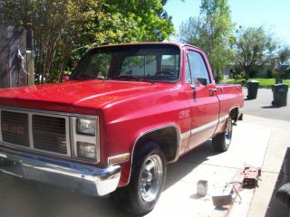 1985 Gmc / Chevy C1500 Shortbed Red On Red photo