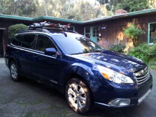 2010 Subaru Outback 2.  5 Limited Edition Back View Camera photo