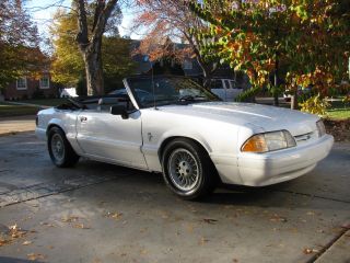 1990 Ford Mustang Lx Convertible 2 - Door 5.  0l photo