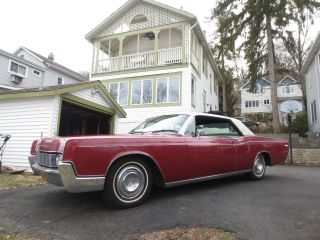 1967 Lincoln Continental Coupe - photo
