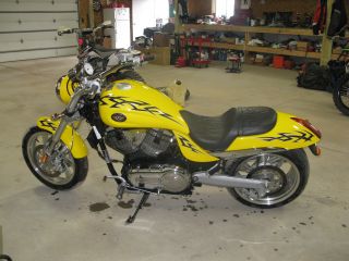 2006 Victory Hammer S photo