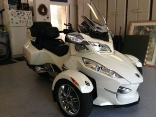 Can - Am Spyder Rt Limited 2012 Pearl White photo