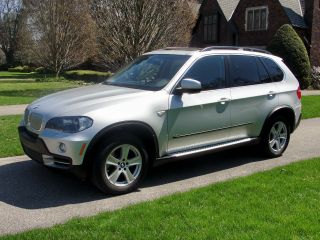 2008 Bmw X5 4.  8i Sport Utility Serious Offers Considered photo