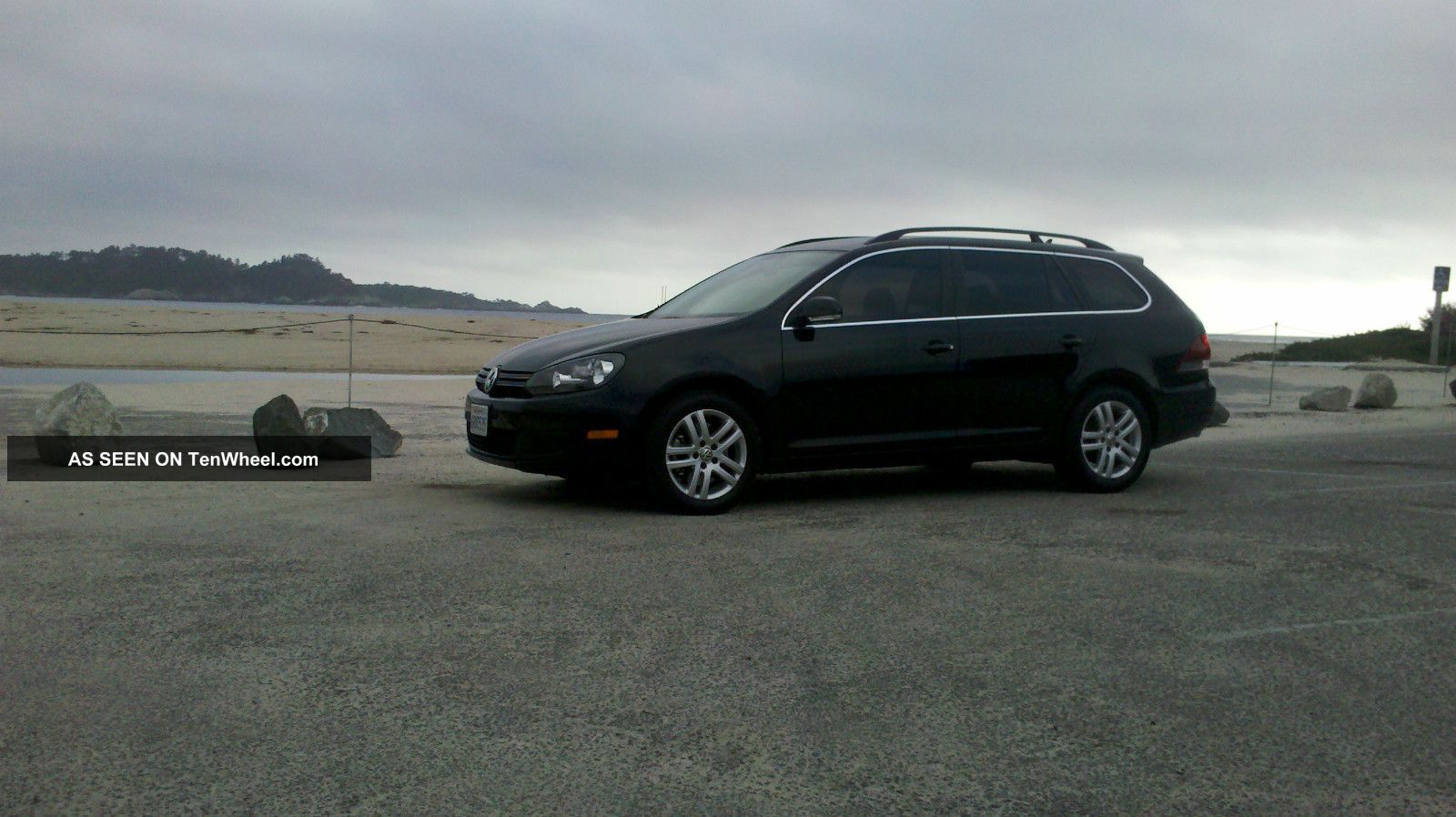 2011 Volkswagen Jetta Tdi Wagon 4 - Door 2.  0l Jetta photo