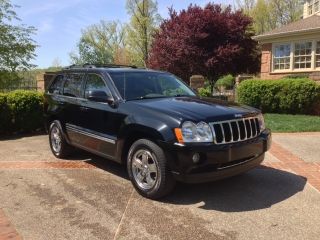 2006 Jeep Grand Cherokee Limited Sport Utility 4 - Door 5.  7l photo