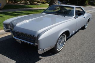 1966 Matching ' S 425 / 340hp V8 Engine In ' Silver Mist ' Color photo