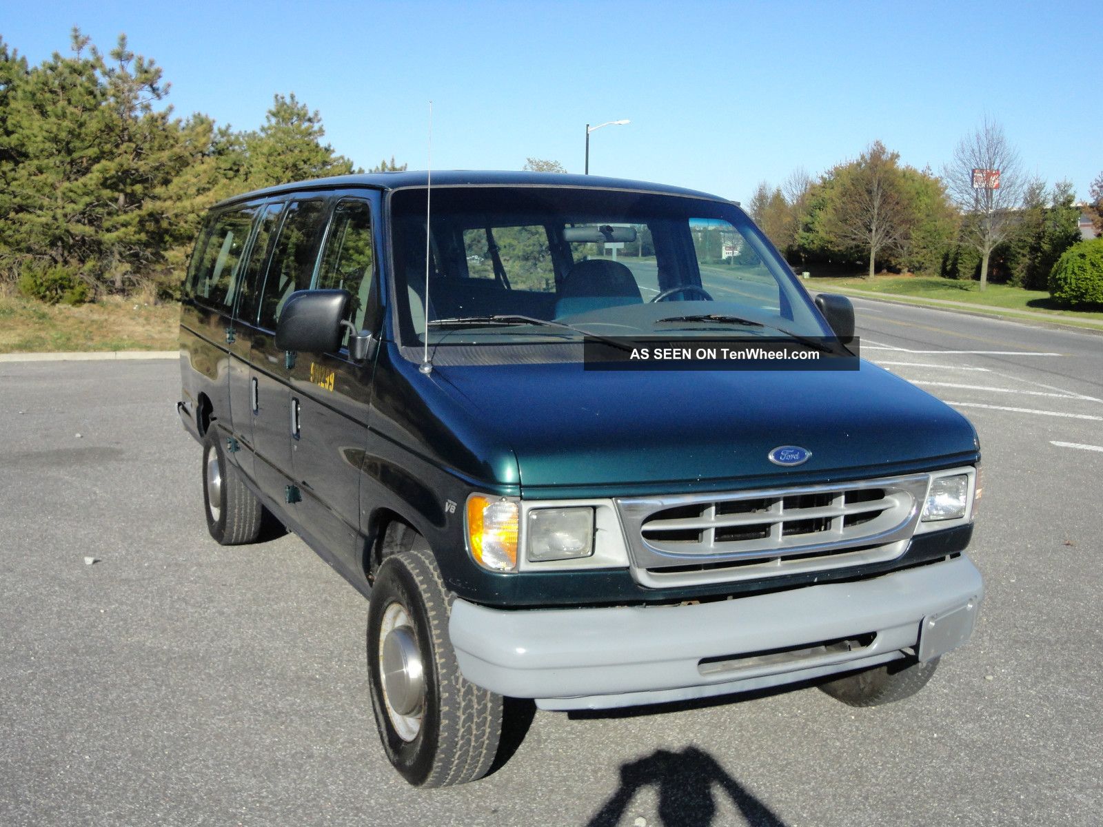 1999 Ford e350 passenger van #1