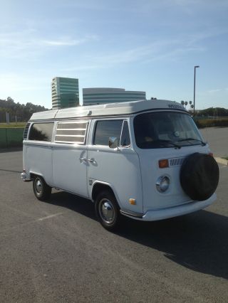 1972 Vw Westfalia Camper Van, photo