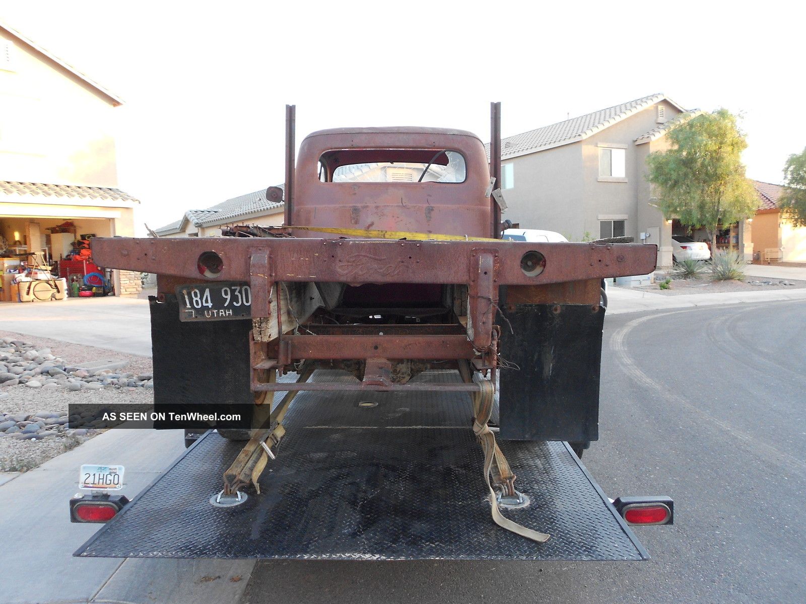 1952 Ford flatbed #1