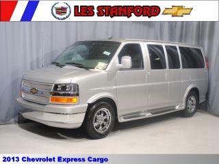 Chevrolet:express - Explorer Conversion Van Low - Top 2013 Full photo