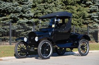 1923 Ford Model T Roadster - photo